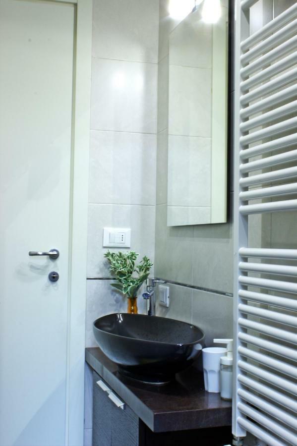 Relax Suite Nazario بولونيا المظهر الخارجي الصورة