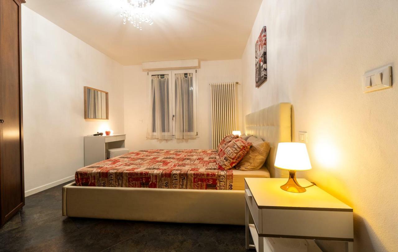 Relax Suite Nazario بولونيا المظهر الخارجي الصورة