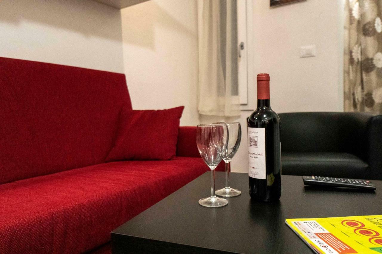 Relax Suite Nazario بولونيا المظهر الخارجي الصورة